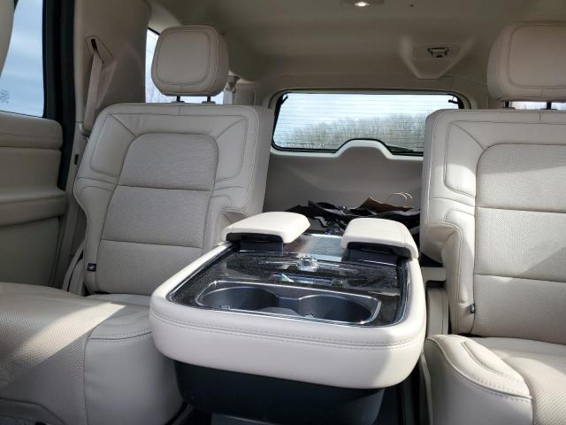 5LMJJ3LT3KEL00669 Lincoln Navigator L Reserve