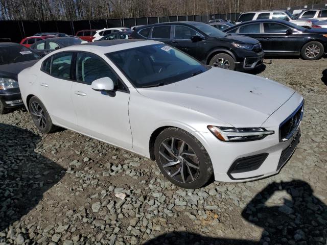 7JRA22TK7LG045697 Volvo S60 T6 Momentum