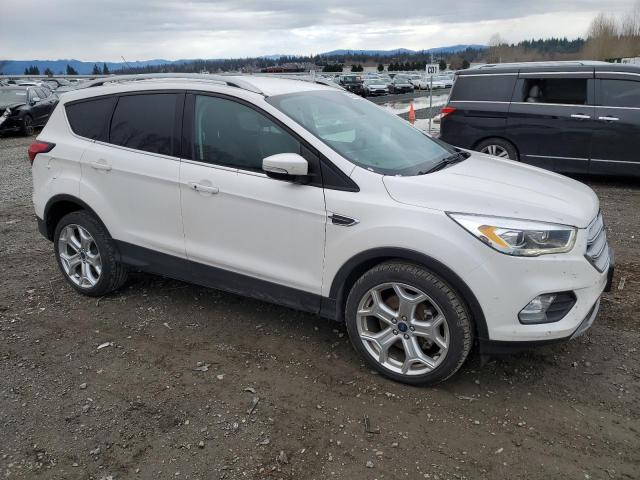 1FMCU0J90KUC29378 Ford Escape Titanium