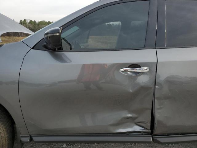 5N1DR2MN2JC670170 Nissan Pathfinder S