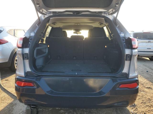 1C4PJLCB5JD615731 Jeep Cherokee Latitude