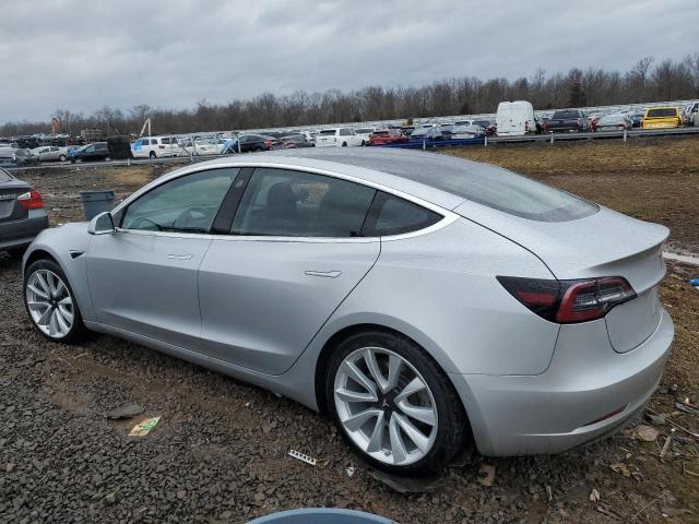 5YJ3E1EB1JF121377 Tesla MODEL 3