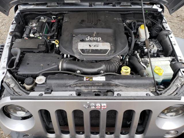 1C4BJWDG0EL315967 Jeep Wrangler Unlimited Sport