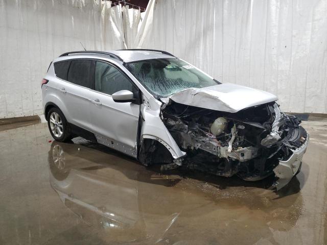 1FMCU9GD4JUB93158 Ford ESCAPE SE