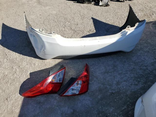 3N1CN7AP9GL827840 Nissan VERSA S