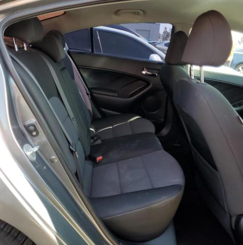 KNAFX4A63G5592276 KIA FORTE LX