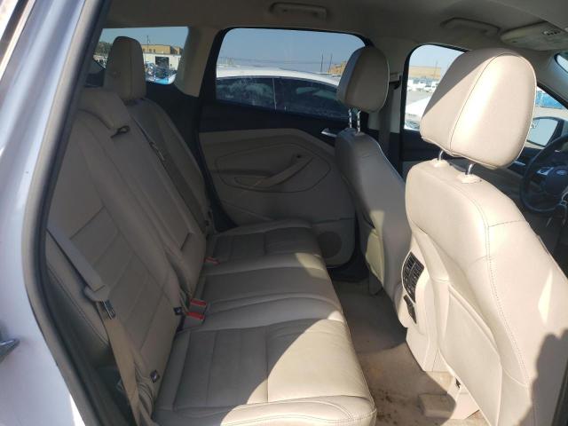 1FMCU0J98FUB92974 Ford Escape Titanium