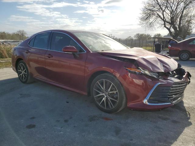 4T1F11AK1NU617609 Toyota CAMRY XLE