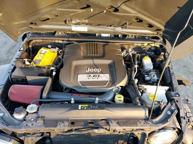 1C4BJWDG4JL863271 Jeep Wrangler Unlimited Sport