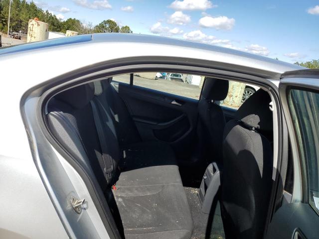 3VW2K7AJ8FM317045 Volkswagen JETTA BASE