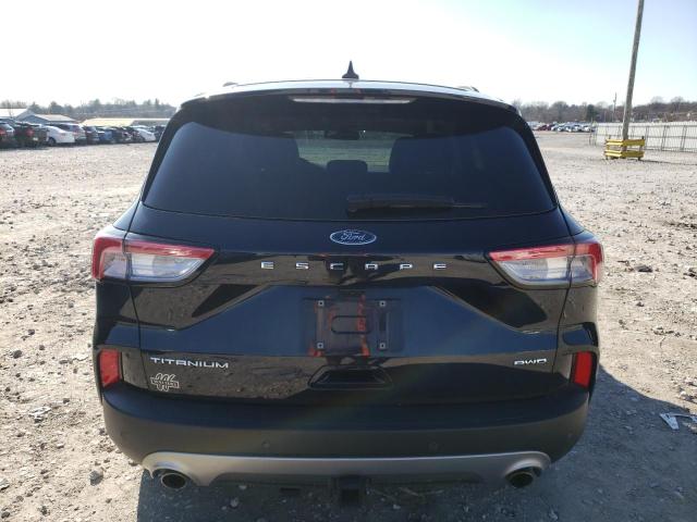 1FMCU9J99MUB22143 Ford Escape Titanium
