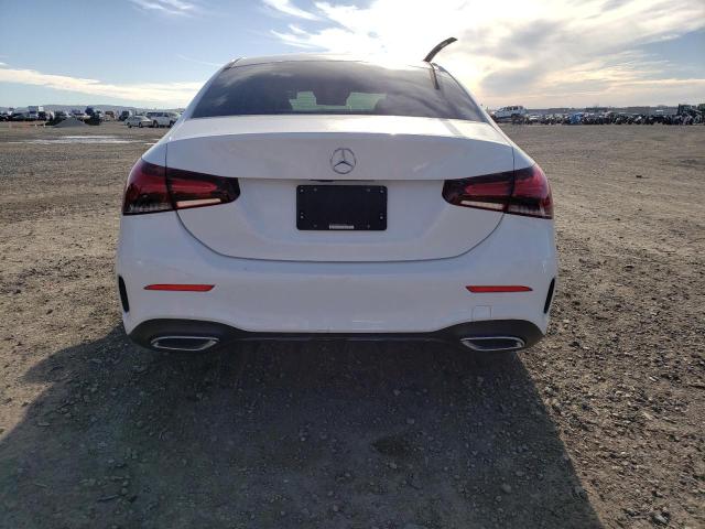 WDD3G4EB5KW012306 Mercedes-Benz A 220