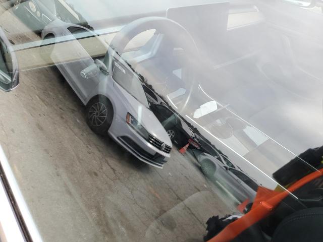 5YJ3E1EA8JF032820 Tesla MODEL 3