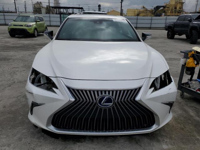 58AC21B16LU010326 Lexus Es 300h Base
