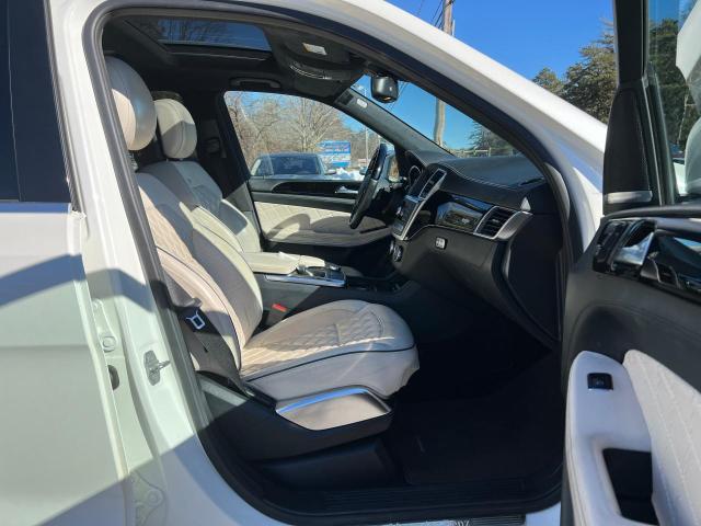 4JGDF7DE2EA409712 Mercedes-Benz Gl 550 4matic