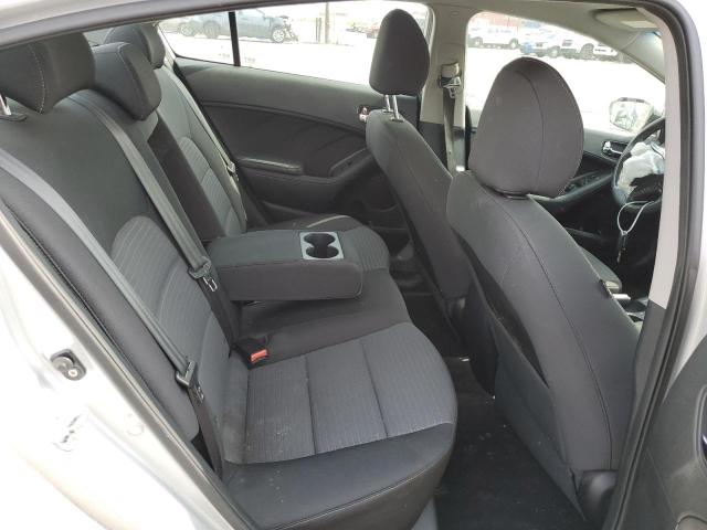 KNAFX4A61G5582331 KIA FORTE LX