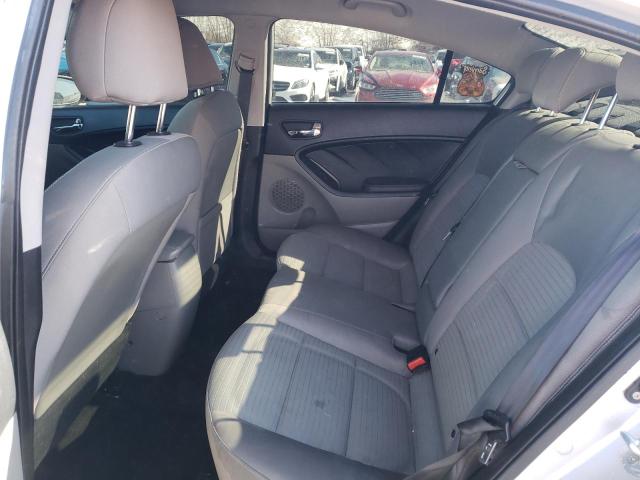 KNAFX4A62E5229299 KIA FORTE LX