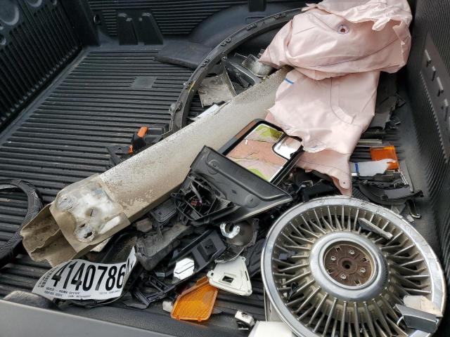 1N6AA1E66HN574117 Nissan TITAN SV