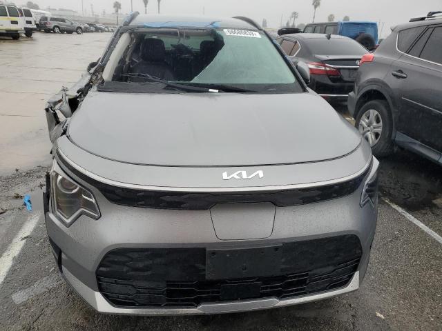 KNDCR3L10P5028225 KIA Niro Wind