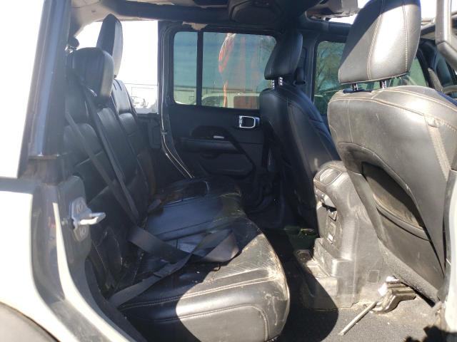1C4HJXEG7JW249117 Jeep Wrangler Unlimited Sahara