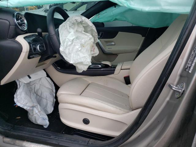 WDD3G4EB6KW003128 Mercedes-Benz A 220
