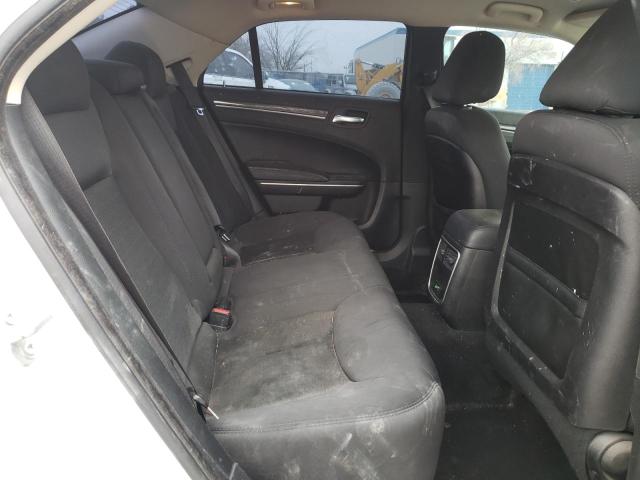 2C3CCAAG9KH589915 Chrysler 300 Touring