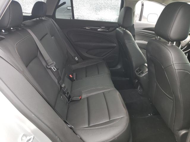 W04GV8SX0K1033399 Buick Regal Tourx Essence