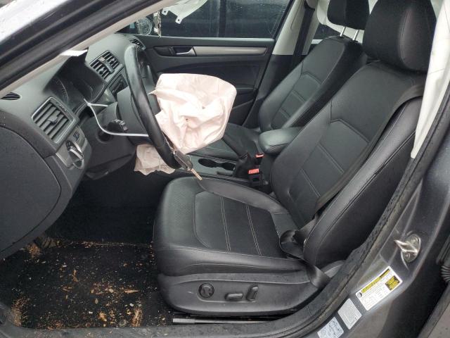 1VWAT7A33FC044382 Volkswagen PASSAT S
