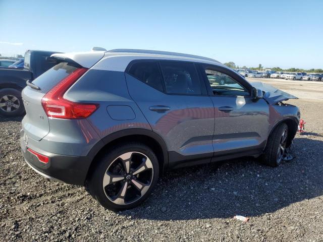 YV4AC2HK7M2414073 Volvo Xc40 T4 Momentum