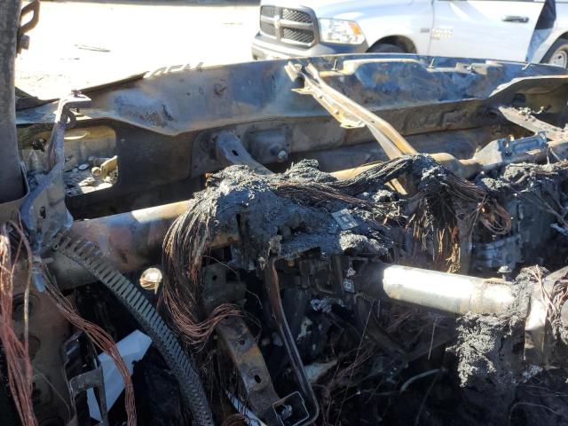 1C6SRFJTXKN786686 RAM 1500 Laram