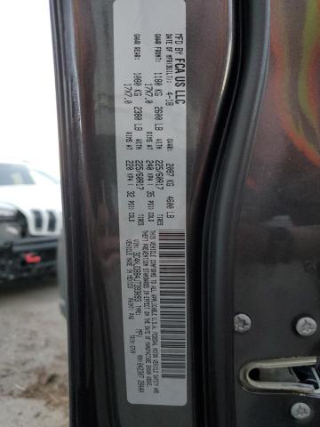 3C4NJDBB4JT393093 Jeep Compass Latitude