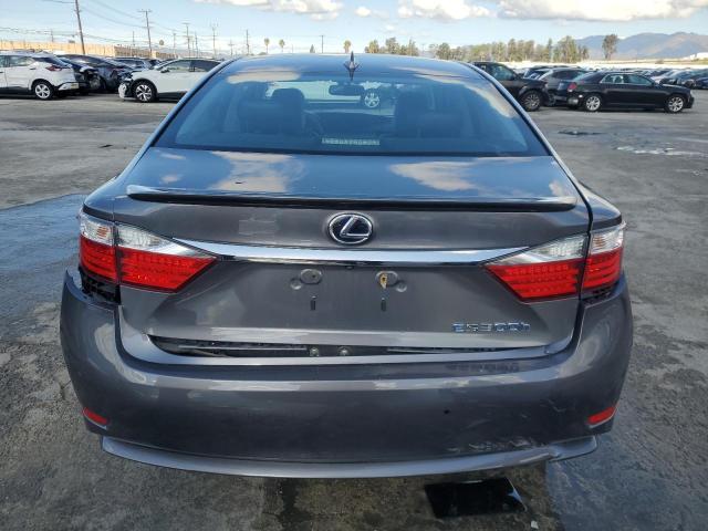 JTHBW1GG8F2091059 Lexus ES 300H