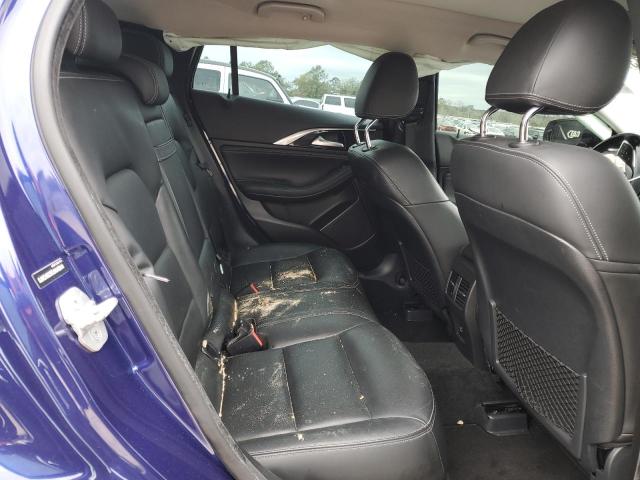 SJKCH5CR7JA049914 Infiniti QX30 BASE