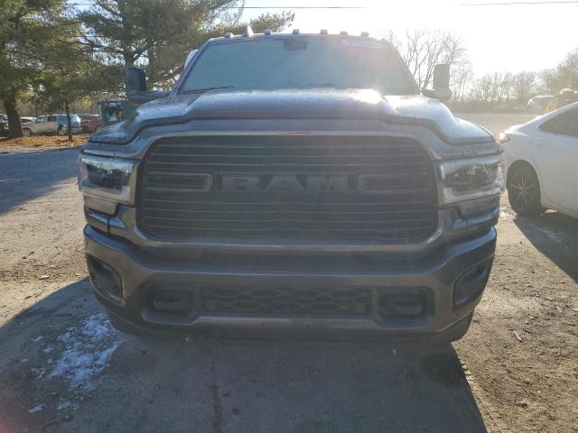 3C6UR5FL1NG366730 RAM 2500 Laie