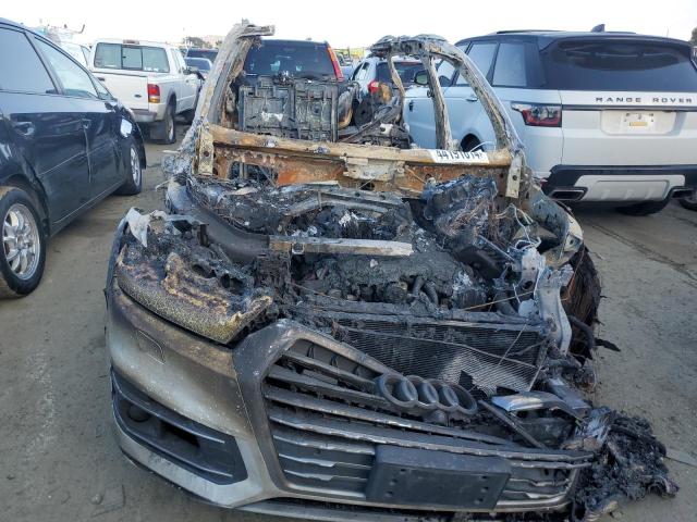 WA1LAAF75HD036463 Audi Q7 Premium Plus
