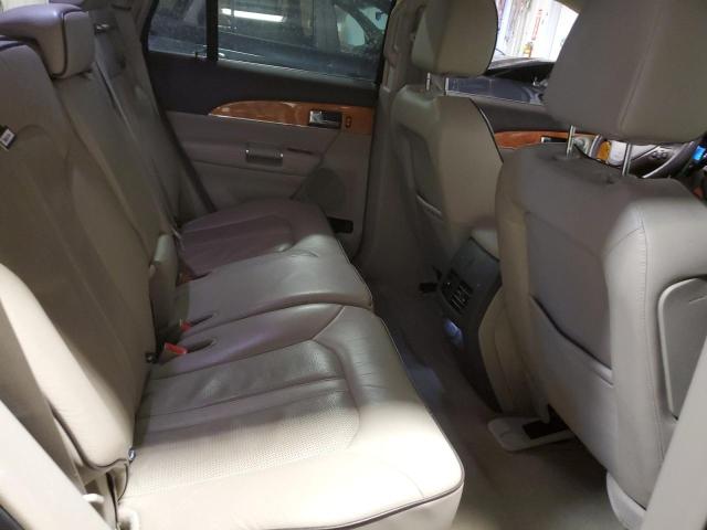 2LMDJ8JK7EBL18717 Lincoln MKX