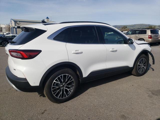 1FMCU0E13PUA48612 Ford ESCAPE