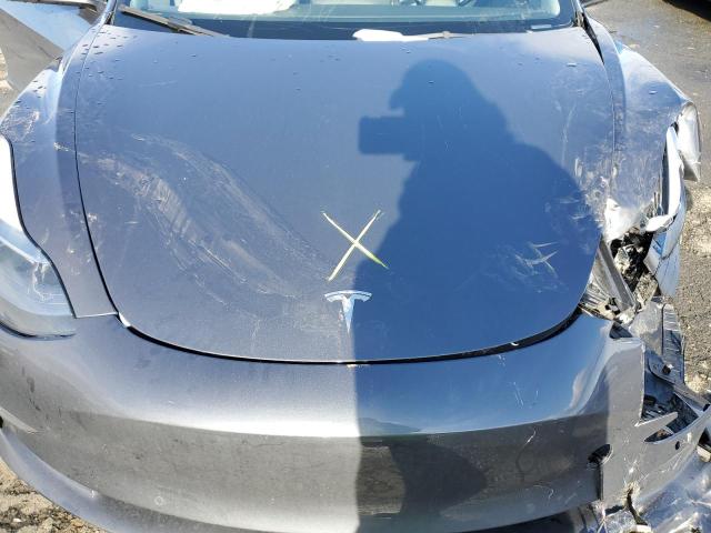 5YJ3E1EB2NF135617 Tesla MODEL 3