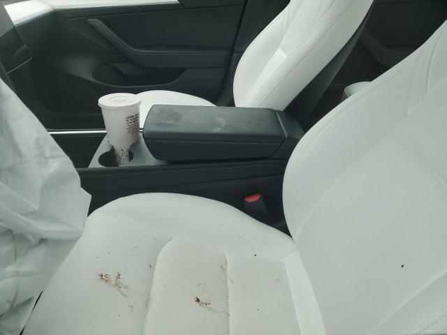 5YJ3E1EA7PF552872 Tesla MODEL 3