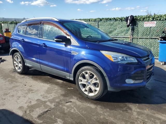 1FMCU0JX2FUC03255 Ford Escape Titanium