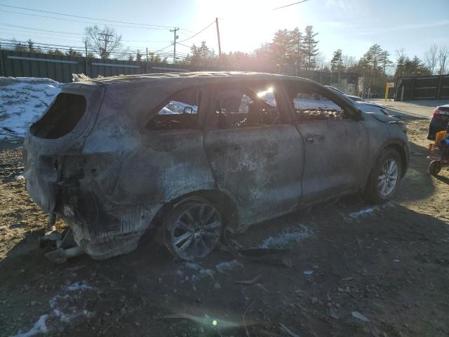 5XYPGDA55KG557169 KIA SORENTO LX