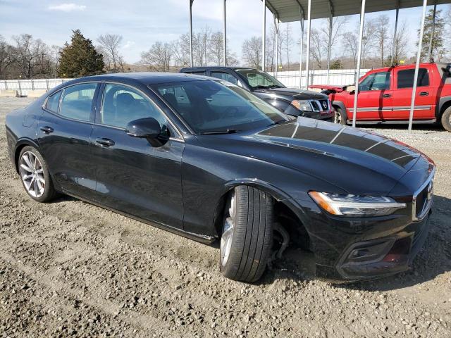 7JRA22TK4KG004510 Volvo S60 T6 Momentum