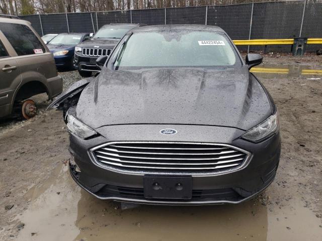 3FA6P0LU2KR214713 Ford FUSION SE