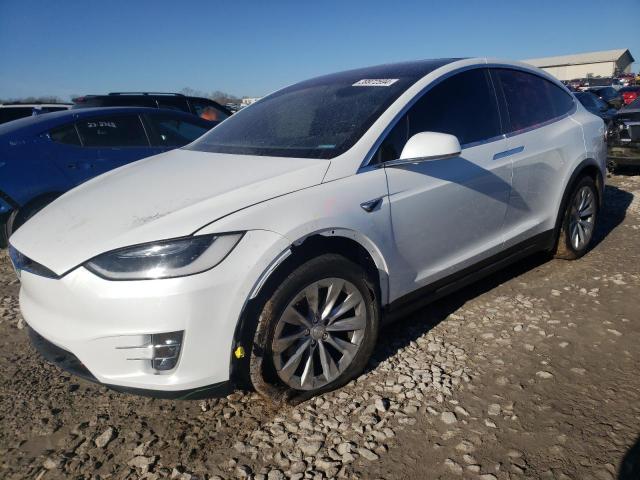 Продажа на аукционе авто 2018 Tesla Model X, vin: 5YJXCBE22JF114273, номер лота: 39972594