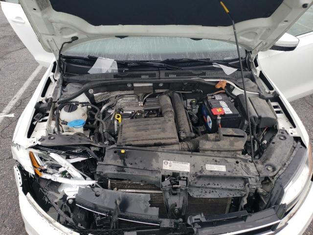 3VWDB7AJ9HM266831 Volkswagen JETTA SE