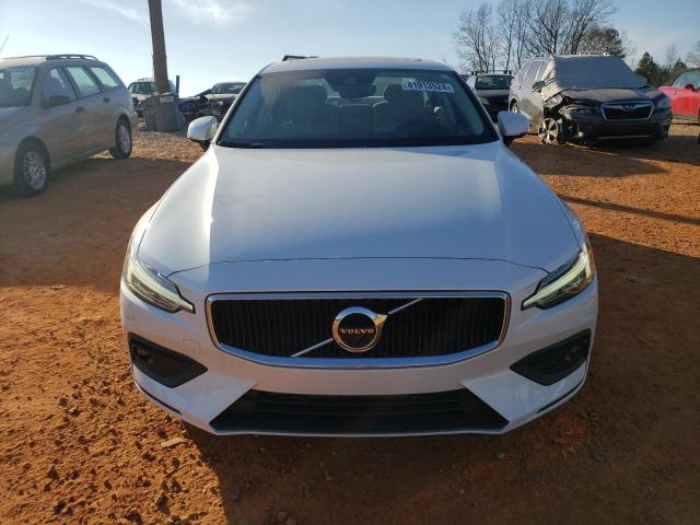 7JR102FK1LG045213 Volvo S60 T5 Momentum