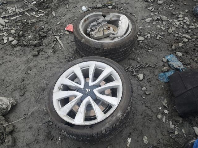 5YJ3E1EA7KF324797 Tesla MODEL 3