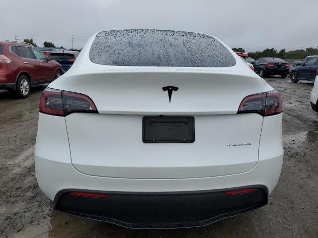 7SAYGAEE1PF746996 Tesla Model Y