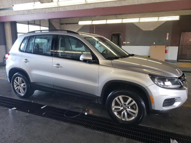 WVGAV7AX0HW511352 Volkswagen TIGUAN S