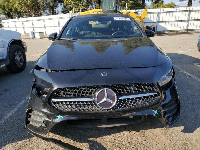 W1K3G4EB1LJ208953 Mercedes-Benz A 220